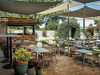Zier Bisztro Apartman Balatonszemes