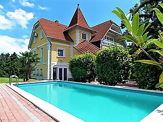 Eden Villa Apartmanhaz 2 Balatonfured
