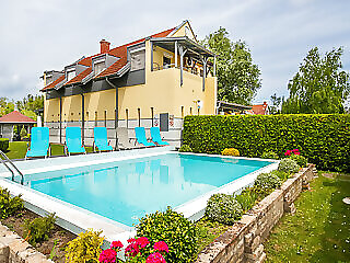 Kamilla Apartman Balatonmariafurdo