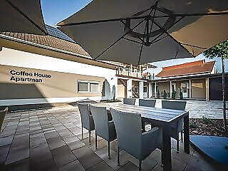 Coffee House Apartman Balatonlelle