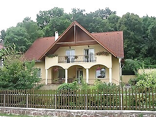 Fanni Apartman Balatonalmadi