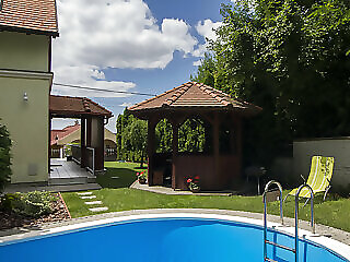 Szepkilatas Apartmanhaz Balatonfuzfo