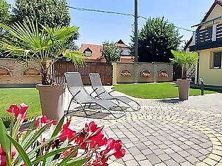 Lexi Tetoteraszos Apartman Balatonboglar
