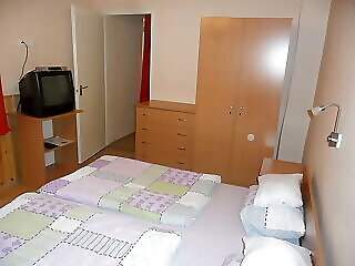 Pallosi Apartman Sarvar