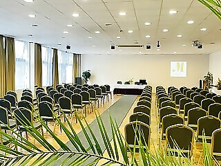 Hotel Magistern Konferencia Es Wellness Siofok