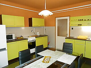 Adel Apartman Sarvar