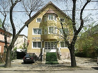 Carmen Panzio Budapest