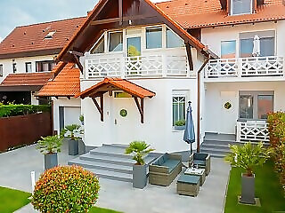 Stribli Apartmanhaz Harkany