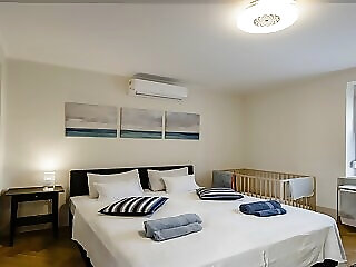 Viola Family Apartman Pecs