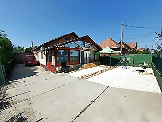 Csaladias Apartman Gyal