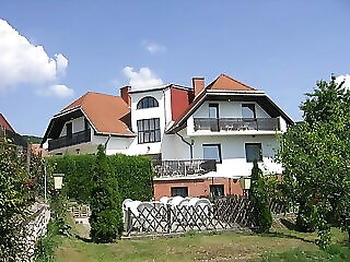 Voroskut C Apartman Csopak