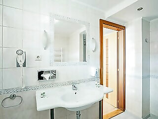 Holiday Beach Budapest Wellness Sauna Park Hotel