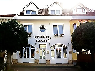 Peterfia Panzio Debrecen