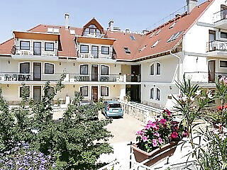 Club Unicum Apartmanhaz Heviz