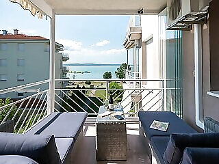 Lakeside Family Apartment Siofok