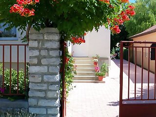 Csokolom Apartman Balatonfured szállás