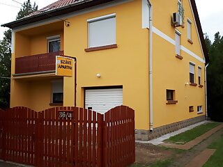 Szanto Apartman Oroshaza szállás