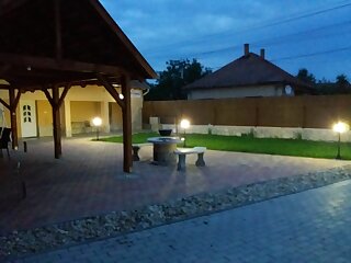 Mate Apartmanhaz Tiszafured szállás