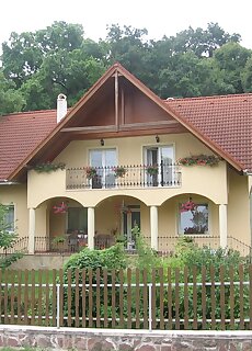 Fanni Apartman Balatonalmadi