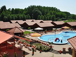 Aqua Spa Konferencia Es Wellness Hotel Cserkeszolo szállás