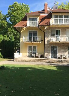 Platan Apartmanhaz Balatonfoldvar