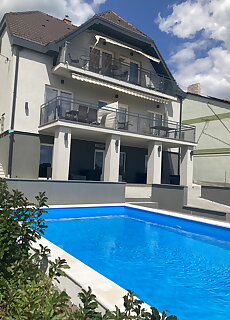 Balkon Apartmanhaz Balatonfured