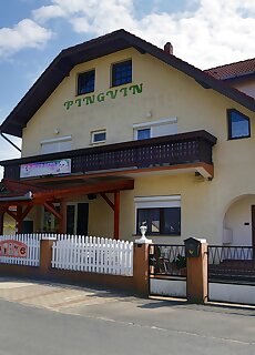 Pingvin Apartman Balatonmariafurdo