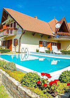 Familia 4 Apartman Balatonmariafurdo