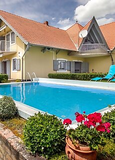 Familia 3 Apartman Balatonmariafurdo