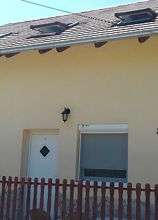 Beatrix Apartmanhaz Balatonrendes