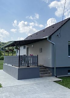 Andrea Apartman Celldomolk