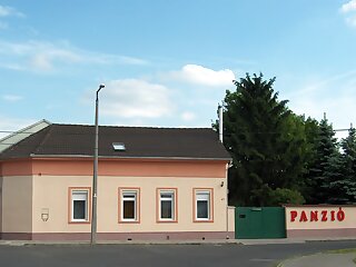 Jade Panzio Budapest szállás