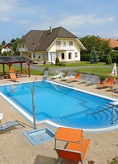 Ilona Apartmanhazak Gyenesdias