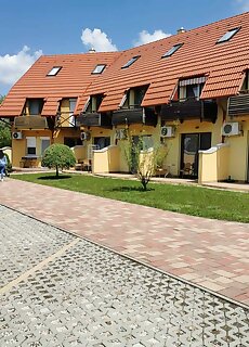 Tiborc Apartman Gyula