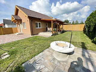 Lilla Apartman Balatonkeresztur szállás