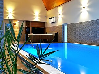 Megallo Wellness Panzio*** Palhaza szállás