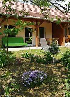 Flora Apartmanok Kehidakustany
