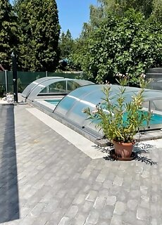 Ezustpart Apartman Makad