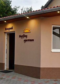 Napfeny Apartman Mako