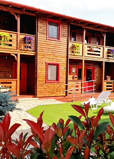Andras Apartmanhaz B Poroszlo***