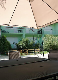Holdlux Apartmanok Sarvar