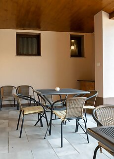 Raba Apartmanhaz Sarvar