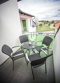 Azur Haz Gyongyvirag Apartman Sarvar