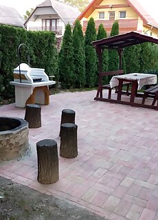 Borostyan Apartmanhaz Tamasi