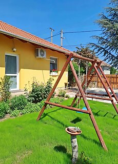 Lena Apartman Vecses