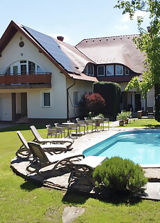 Kunszler Apartmanhaz Zamardi