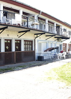Doboshaus Mate A Apartman Zamardi