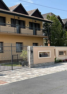 Janos Apartmanhaz Zamardi