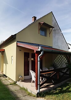 Csilla Nyaralohaz Balatonlelle