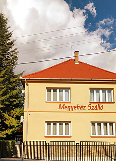 Megyehaz Szallo Jaszbereny